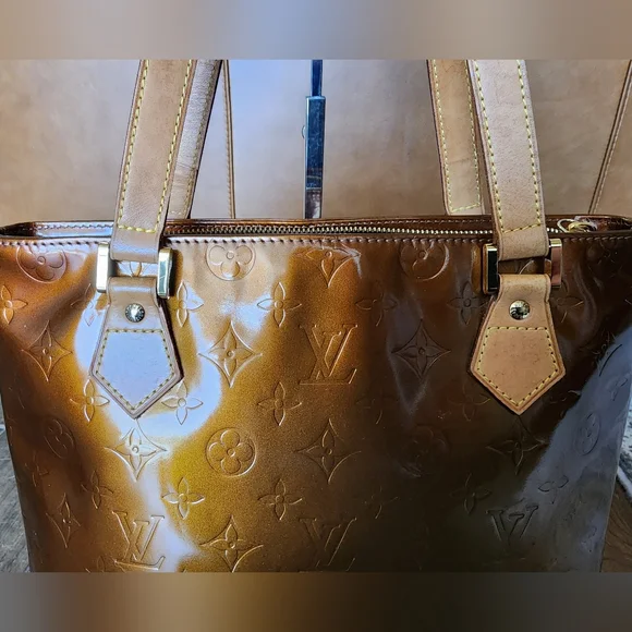 Louis Vuitton Vernis Houston Bag - Bronze